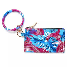Load image into Gallery viewer, Wristlets - Single Pocket w/ Braclet
